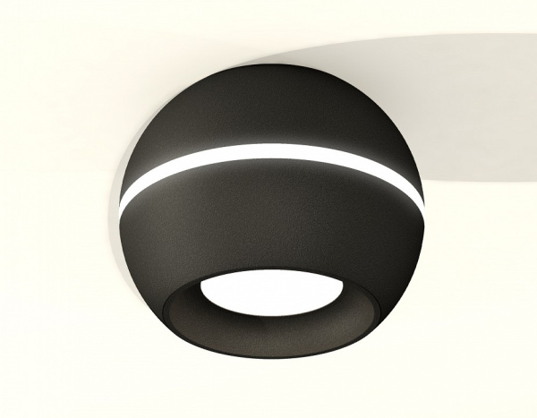 Накладной светильник Ambrella Light XS XS1102001
