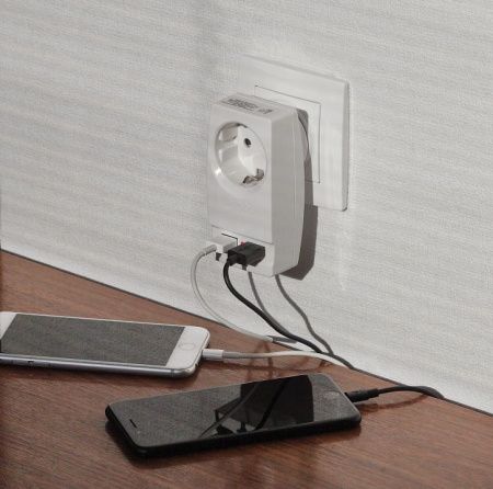 Разветвитель Эра  SP-1e-USB-W