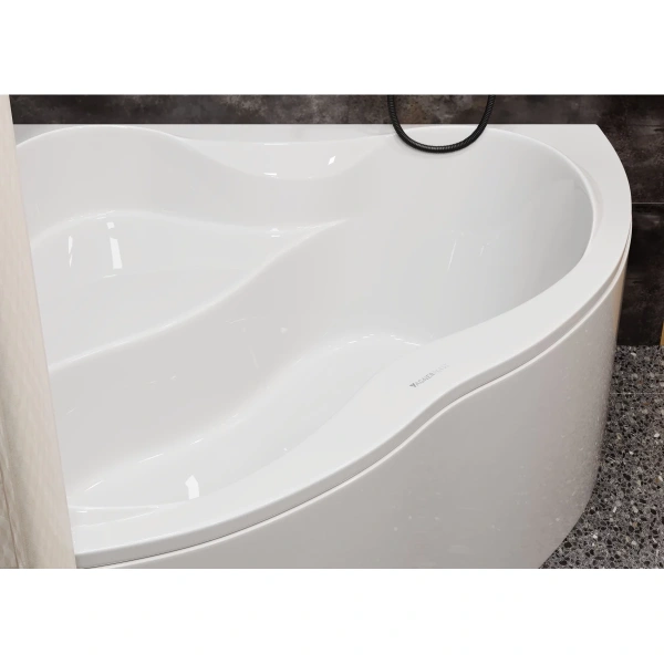 Акриловая ванна 143x143 см Vagnerplast Iris VPBA143IRI3X-04