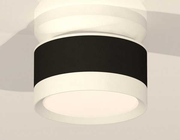 Накладной светильник Ambrella Light XS XS8102045
