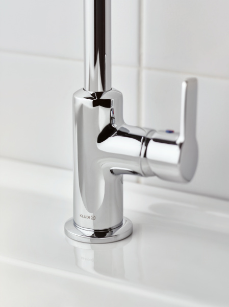 Смеситель для раковины Kludi PURE&EASY 370240565 хром