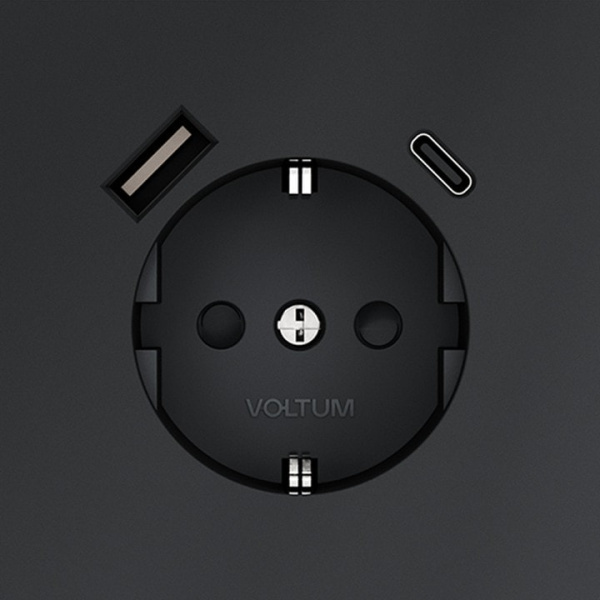 Розетка с заземлением и со шторкой и 2хUSB type A и C без рамки Voltum S70 VLS040507