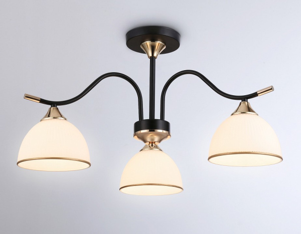 Люстра на штанге Ambrella Light TR TR3161