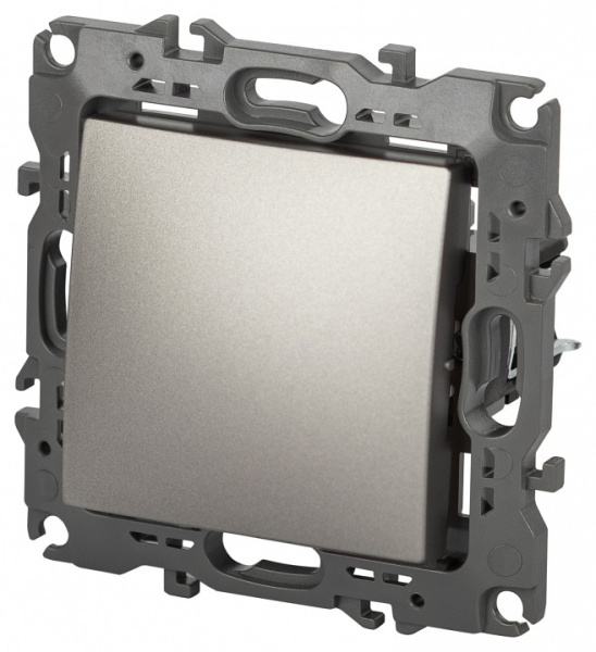 Переключатель перекрестный одноклавишный без рамки Эра Эра 12 12-1108-16