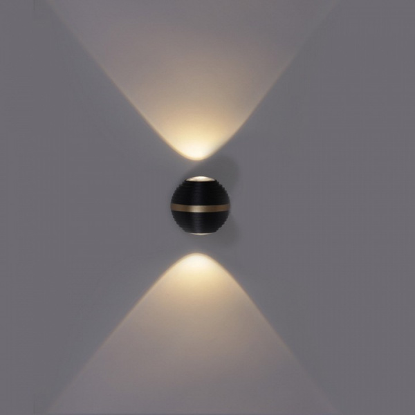 Накладной светильник Reluce  86828-9.2-002TLF LED2*3W BK