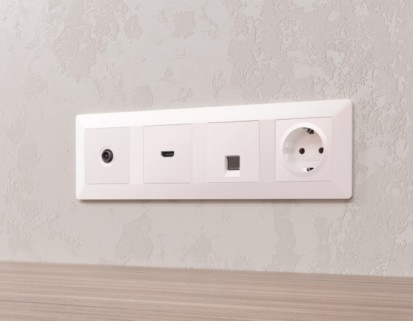 Рамка на 4 поста Ambrella Volt Line AF110204