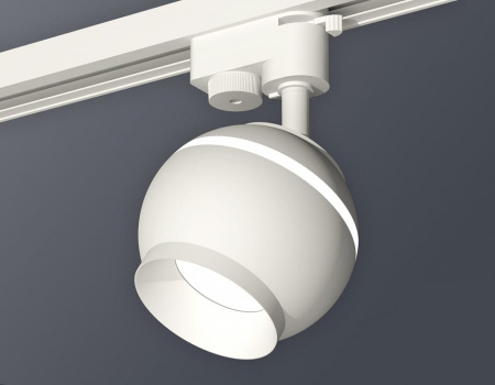 Светильник на штанге Ambrella Light XT XT1101020