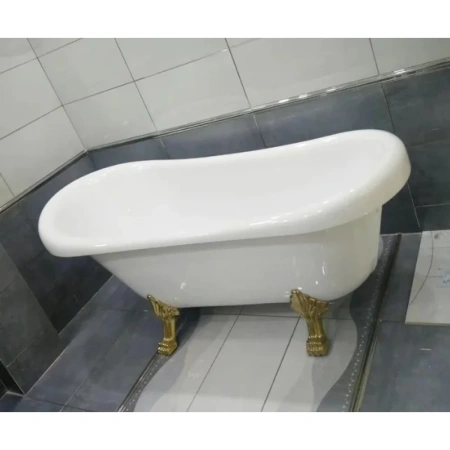 Акриловая ванна Ceruttispa Classic CT9667 157x77 см, отдельностоящая, белый