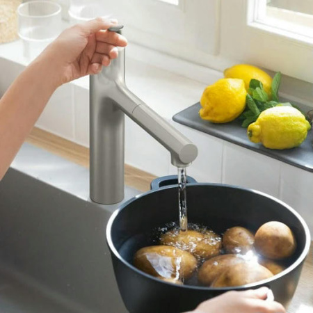 Смеситель для кухни hansgrohe Zesis M33 74801800 с вытяжным душем цвет сталь