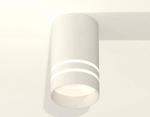 Накладной светильник Ambrella Light XS XS7421022