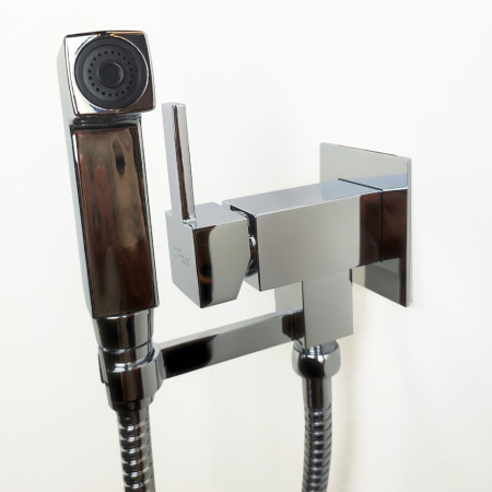 Смеситель с гигиеническим душем Paini Bella BLCR442 квадратный