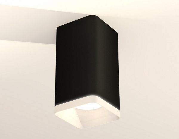 Накладной светильник Ambrella Light XS XS7821021