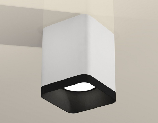 Накладной светильник Ambrella Light XS XS7812002
