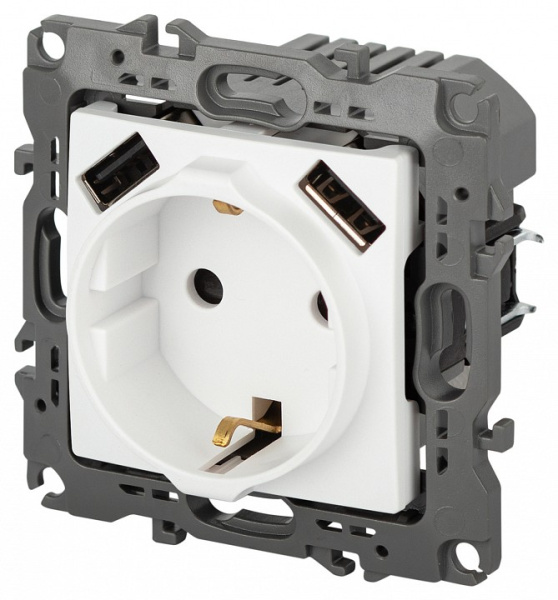Розетка с заземлением и со шторкой и 2хUSB, без рамки Эра Эра 12 12-4109-01М