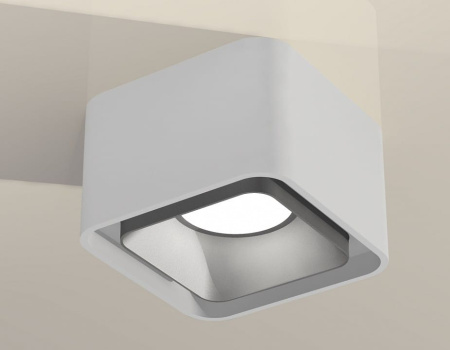 Накладной светильник Ambrella Light XS XS7832003