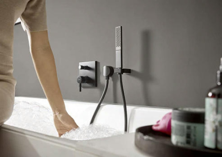 Смеситель для душа hansgrohe Finoris 76415670 черный матовый