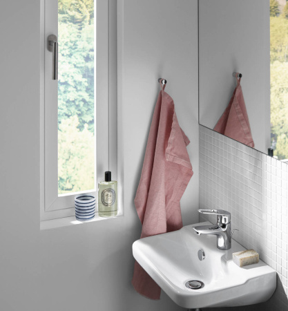 Смеситель для раковины hansgrohe Novus Loop 71080000