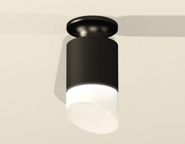 Накладной светильник Ambrella Light XS XS6302112