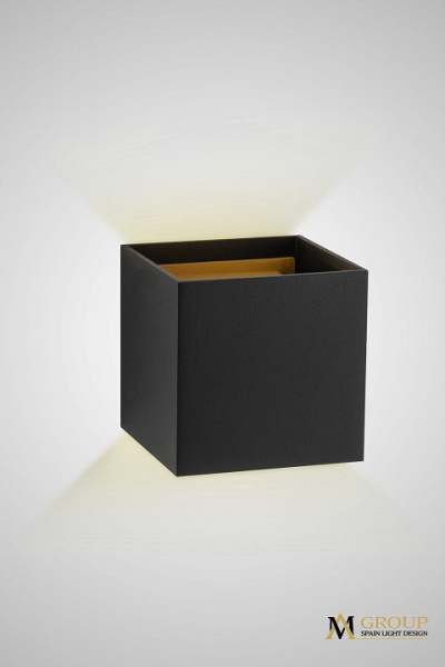 Накладной светильник AM-Group AM11 AM112-2X5W-BK+GD