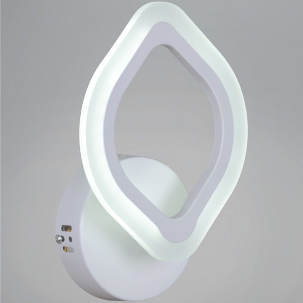 Бра Reluce 02301-1 02301-0.2-01 WH