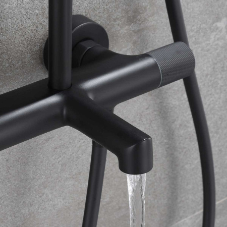 Душевая стойка Vincea Desire VSFS-1D1TMB черный