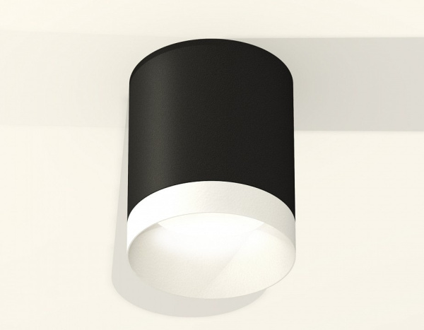 Накладной светильник Ambrella Light XS XS6302020