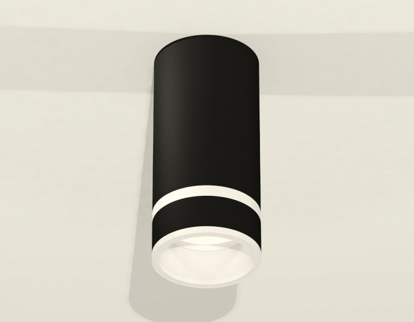 Накладной светильник Ambrella Light XS XS8162005