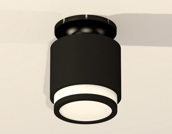 Накладной светильник Ambrella Light XS XS7511063