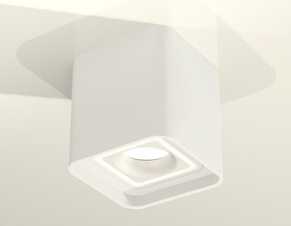 Накладной светильник Ambrella Light XS XS7840020