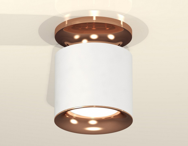 Накладной светильник Ambrella Light XS XS7401142