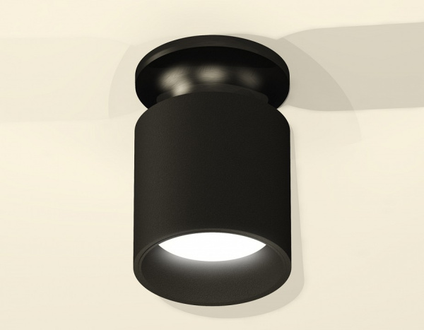 Накладной светильник Ambrella Light XS XS6302101
